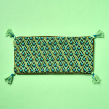 Load image into Gallery viewer, The Feathers in Green