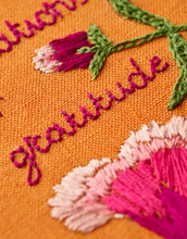 Load image into Gallery viewer, Carnations